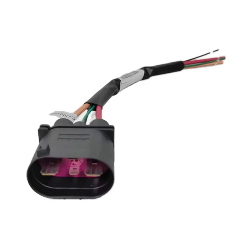 Automotive cooling fan wiring harness